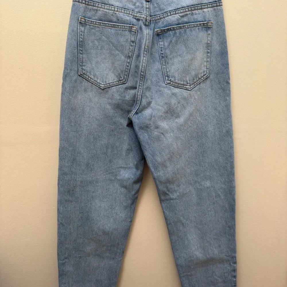 PrettyLittleThing Blue Relaxed Fit Jeans Vintage-Inspired - Picture 4 of 5